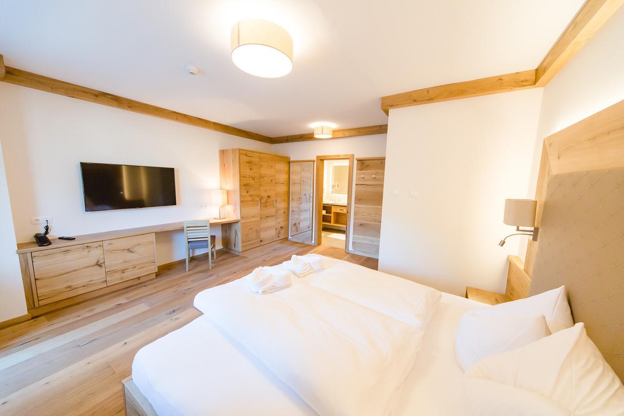 Hotel Giessenbach Fuegen Luaran gambar