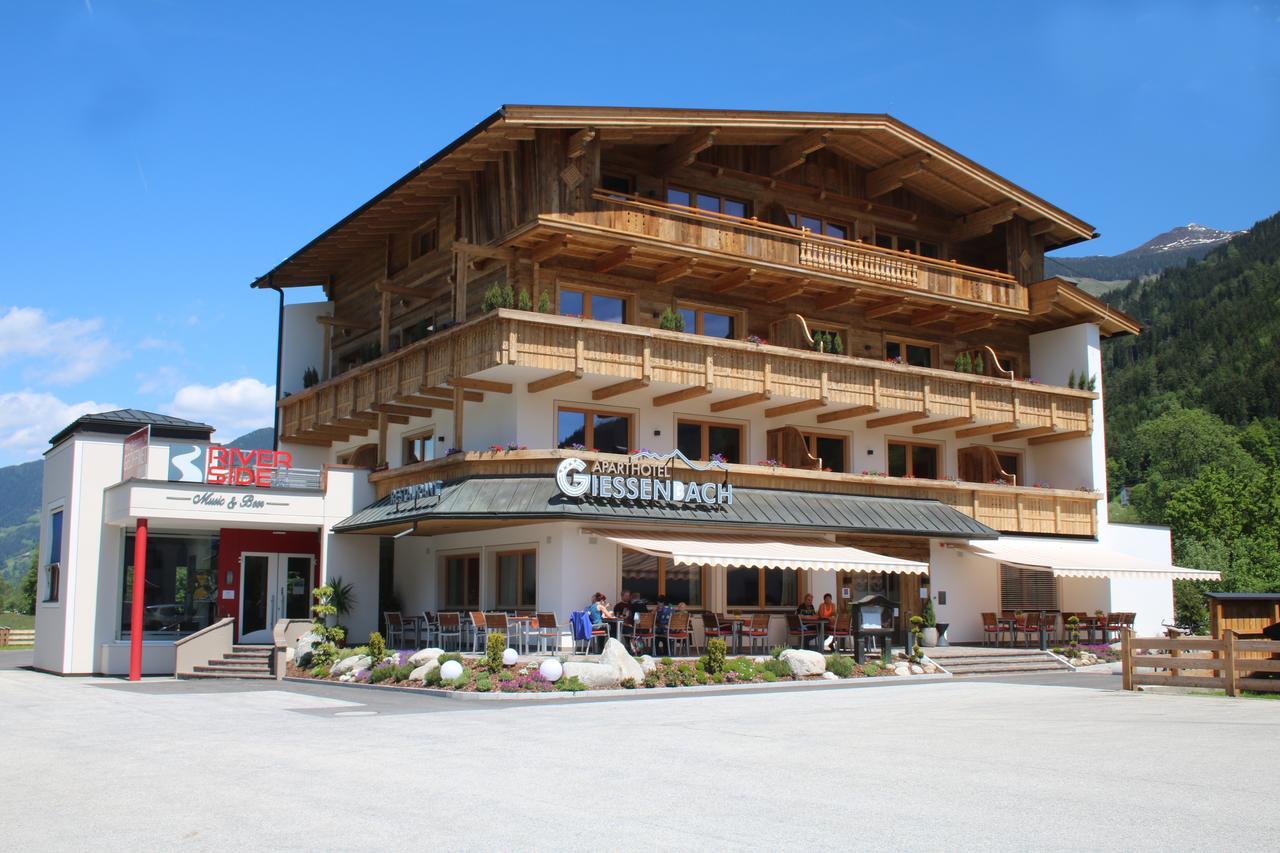 Hotel Giessenbach Fuegen Luaran gambar