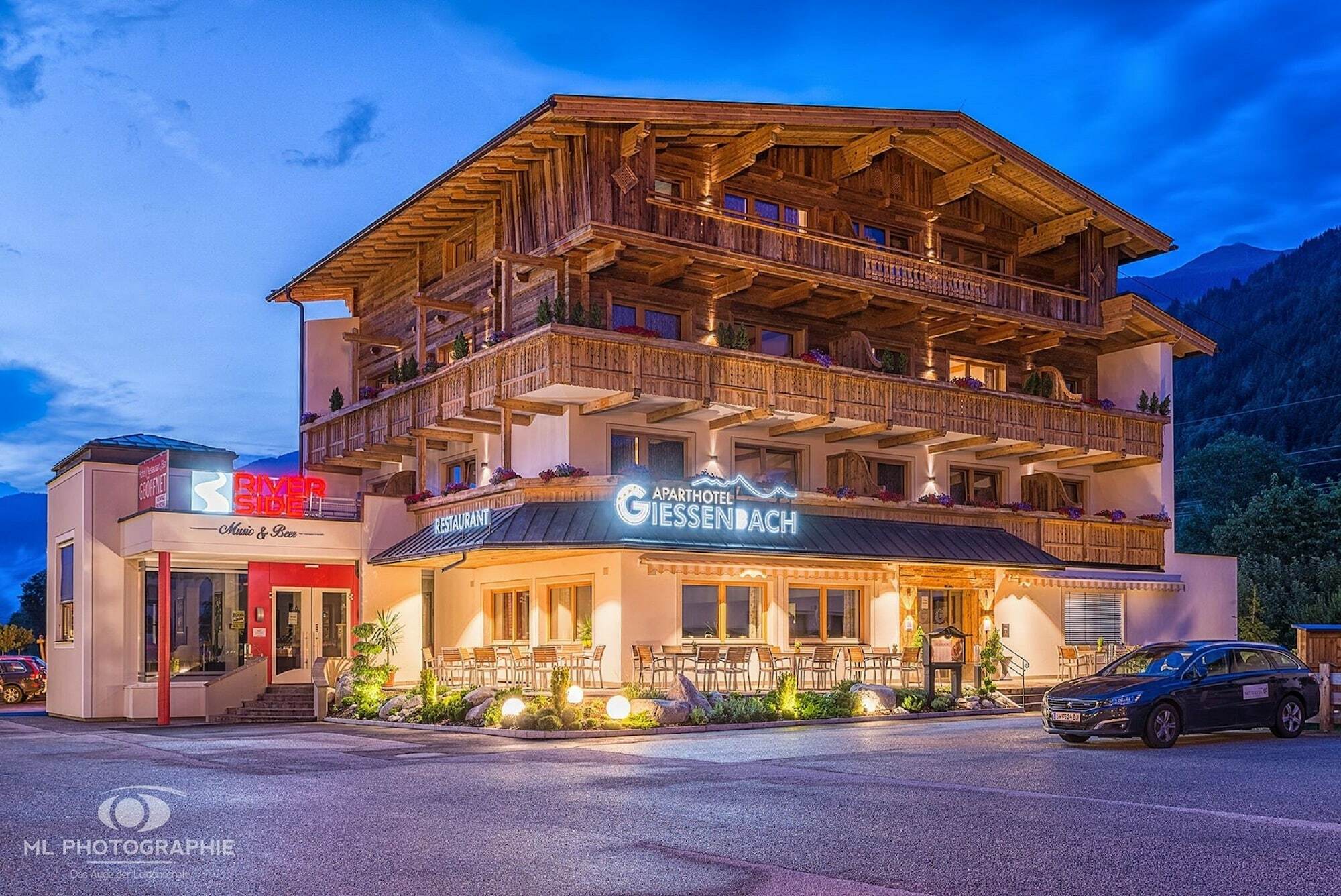 Hotel Giessenbach Fuegen Luaran gambar